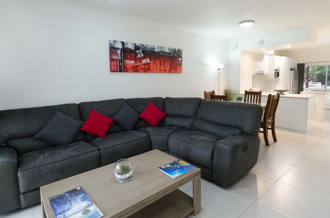 TiTree Resort Apartments - Inverell Accommodation 10