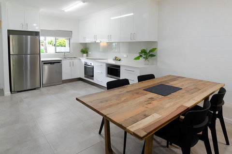 TiTree Resort Apartments - Inverell Accommodation 6