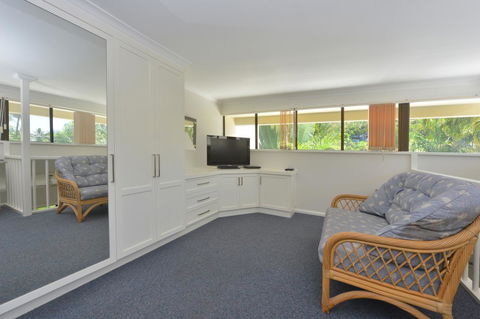 Driftwood Mantaray - Official Onsite Reception And Check In - Inverell Accommodation 32