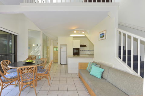 Driftwood Mantaray - Official Onsite Reception And Check In - Inverell Accommodation 24