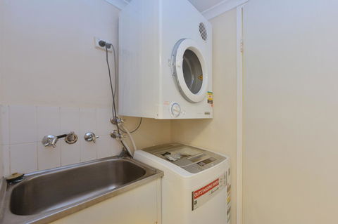 Driftwood Mantaray - Official Onsite Reception And Check In - Inverell Accommodation 20