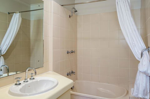 Cairns Colonial Club Resort - Inverell Accommodation 31