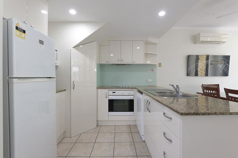 Tropical Nites Holiday Townhouses - Inverell Accommodation 27