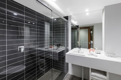 Hotel Grand Chancellor Brisbane - Inverell Accommodation 1