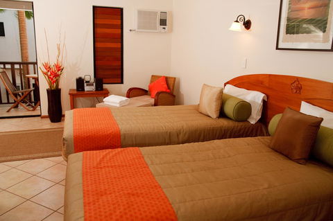 Hibiscus Resort & Spa - Official Onsite Reception & Check In - Inverell Accommodation 2