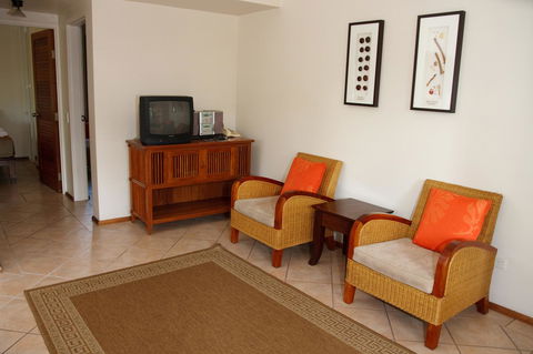 Hibiscus Resort & Spa - Official Onsite Reception & Check In - Inverell Accommodation 5