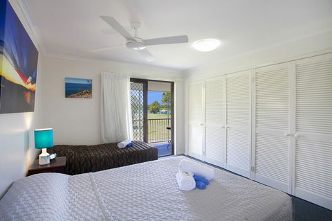 Regency Waterfront Noosa - Inverell Accommodation 11