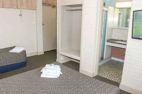 Brighton Hotel - Inverell Accommodation 5