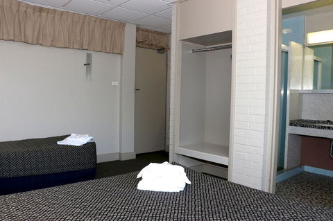 Brighton Hotel - Inverell Accommodation 7
