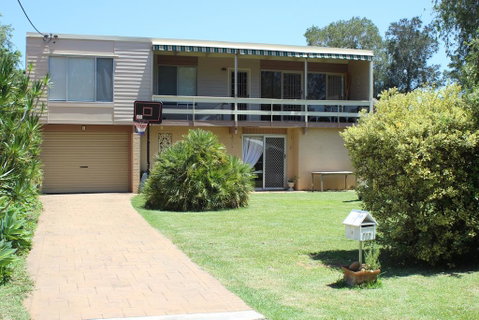 Waters Edge - Inverell Accommodation 2