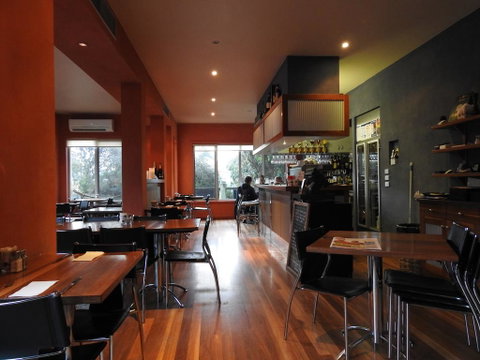 Waves Luxury Suites - Inverell Accommodation 1
