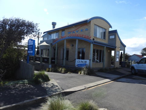 Waves Luxury Suites - Inverell Accommodation 2