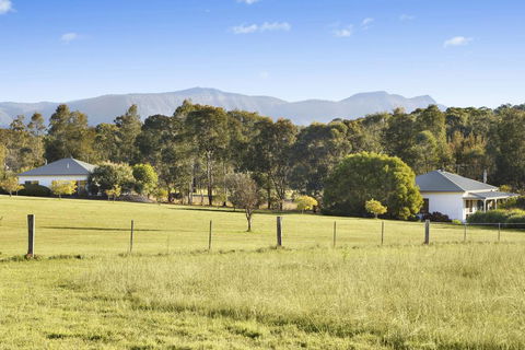 Windsors Edge Cottage Pokolbin - Inverell Accommodation 1