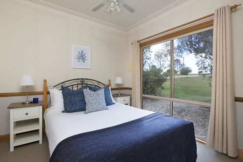 Windsors Edge Cottage Rothbury - Inverell Accommodation 2