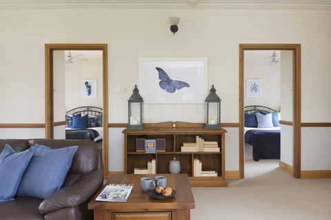 Windsors Edge Cottage Rothbury - Inverell Accommodation 0