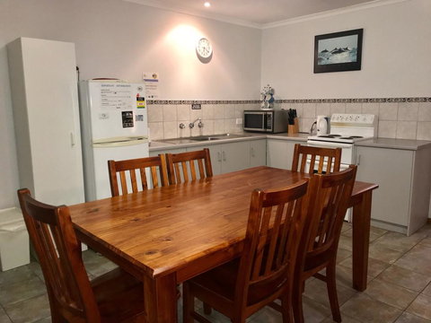 Wintersun Holiday Cottages - Inverell Accommodation 2