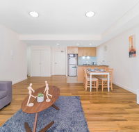 Wolli Creek Airport Serviced 2 Bedroom Apartment - Inverell Accommodation