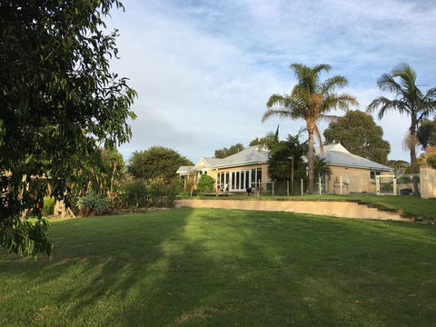 Wonderland Hobby Farm - Inverell Accommodation 0
