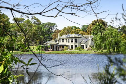 Woodman Estate - Inverell Accommodation 0