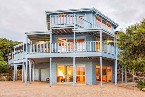 Yallingup's Best Located Beach House - Inverell Accommodation 0