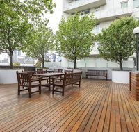 of SouthbankLight filled apartmentHUGE private terrace with city viewsParkingPoolGymWiFi - Inverell Accommodation
