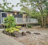 Currimundi Beach House - 1min to Currimundi Lake  Beach - Inverell Accommodation