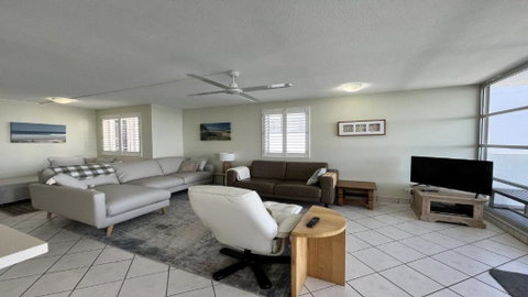Absolute Waterfront With Rooftop! - Inverell Accommodation 2