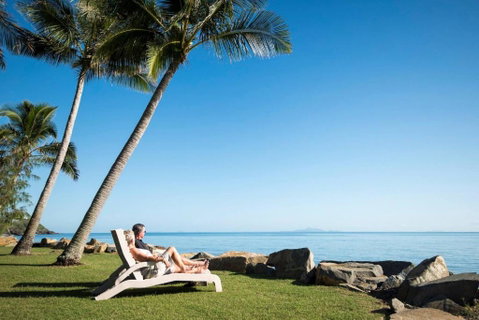 ABSOLUTE BEACH FRONT MACKAY - Blue Pacific - Inverell Accommodation 2