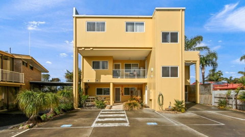 Albacore - Inverell Accommodation 3