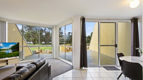 Albacore - Inverell Accommodation 2