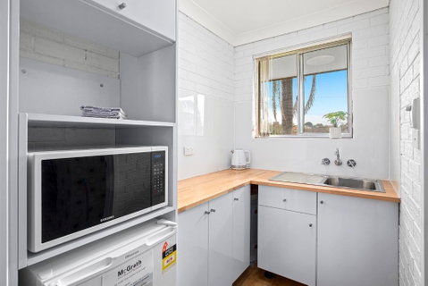 Aloha 15 - Inverell Accommodation 1