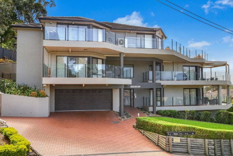 Ash Sienna - Inverell Accommodation 1