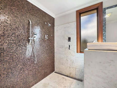 Aurora Cottages - Mountain View - Inverell Accommodation 1