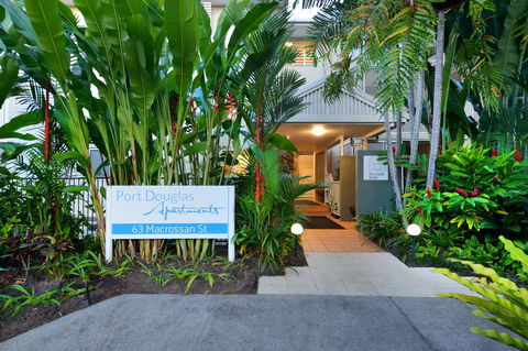 Port Douglas Apartments - Adults Only Oasis - Inverell Accommodation 14