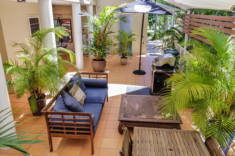 Port Douglas Apartments - Adults Only Oasis - Inverell Accommodation 42