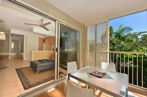 Port Douglas Apartments - Adults Only Oasis - Inverell Accommodation 5