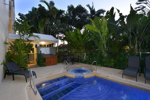Port Douglas Apartments - Adults Only Oasis - Inverell Accommodation 19