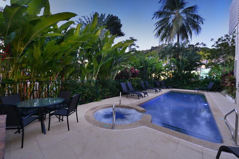 Port Douglas Apartments - Adults Only Oasis - Inverell Accommodation 21