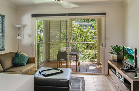 Port Douglas Apartments - Adults Only Oasis - Inverell Accommodation 33