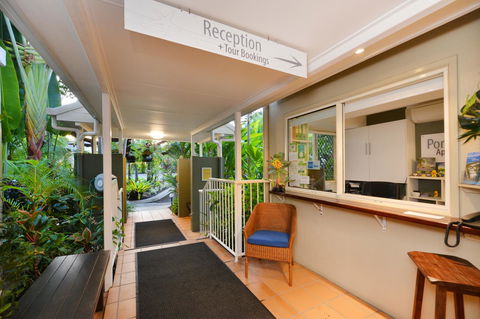 Port Douglas Apartments - Adults Only Oasis - Inverell Accommodation 16