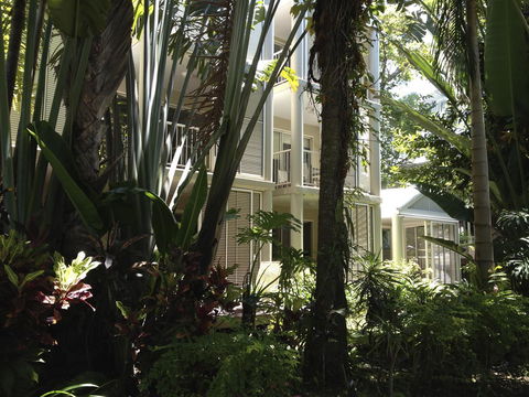 Port Douglas Apartments - Adults Only Oasis - Inverell Accommodation 40