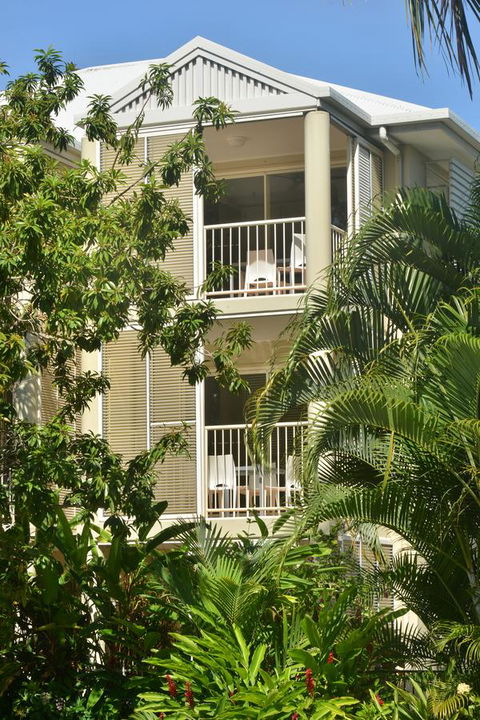 Port Douglas Apartments - Adults Only Oasis - Inverell Accommodation 25