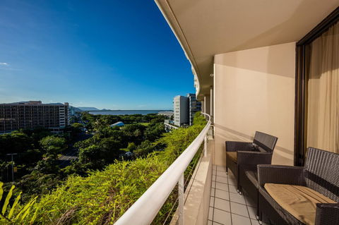 Hilton Cairns - Inverell Accommodation 27