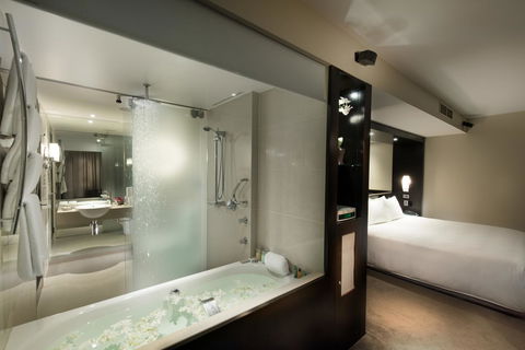 Hilton Cairns - Inverell Accommodation 19