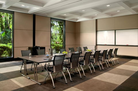 Hilton Cairns - Inverell Accommodation 37