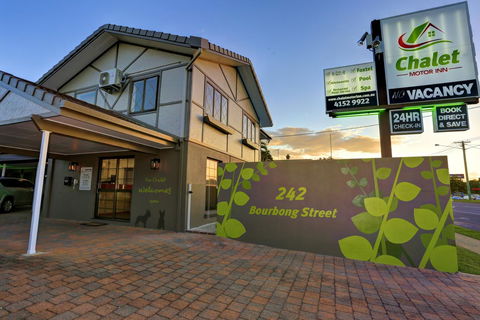 Chalet Motor Inn - Inverell Accommodation 8
