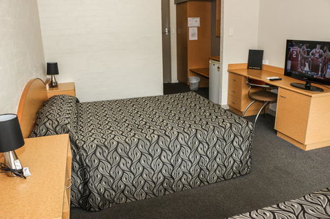 Salisbury Hotel Motel - Inverell Accommodation 9