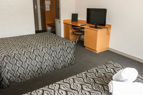 Salisbury Hotel Motel - Inverell Accommodation 16