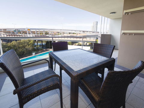 Oaks Brisbane Mews Suites - Inverell Accommodation 4