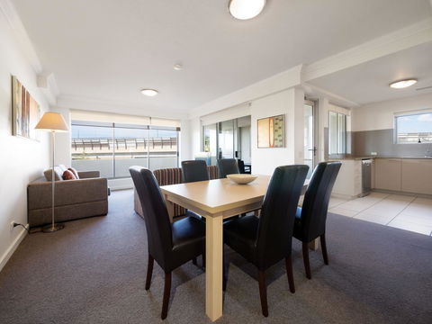 Oaks Brisbane Mews Suites - Inverell Accommodation 10